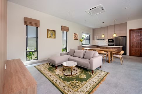 Готовая вилла с бассейном и садом